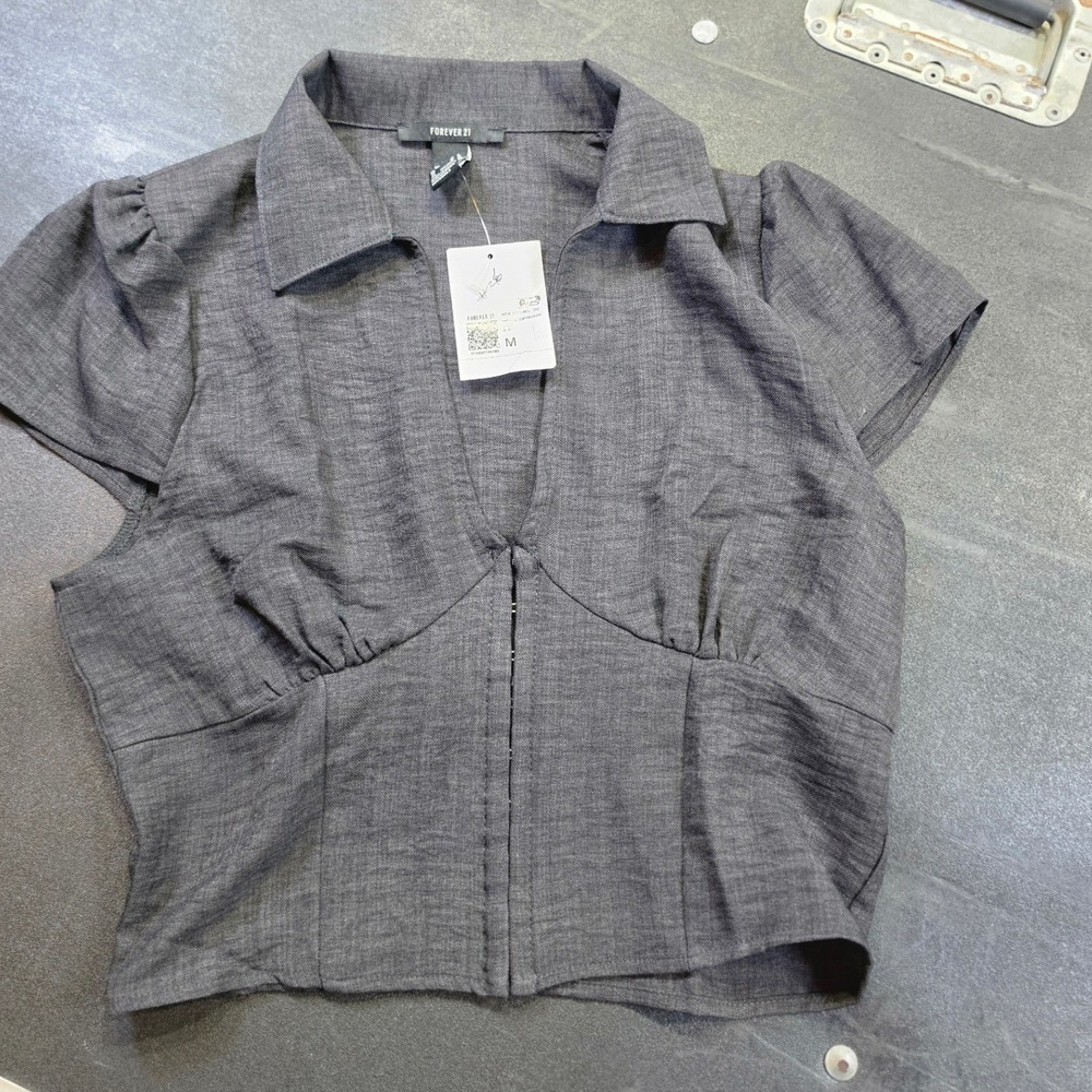 Forever 21 Grey Corset Hook and Eye Blouse Short Puff Sleeve Crop Top Medium